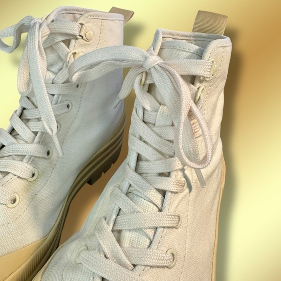 Everlane Women’s Cotton Canvas Gum Sole Utility Boot in White & Cream Size 8.5 - Picture 6 of 16